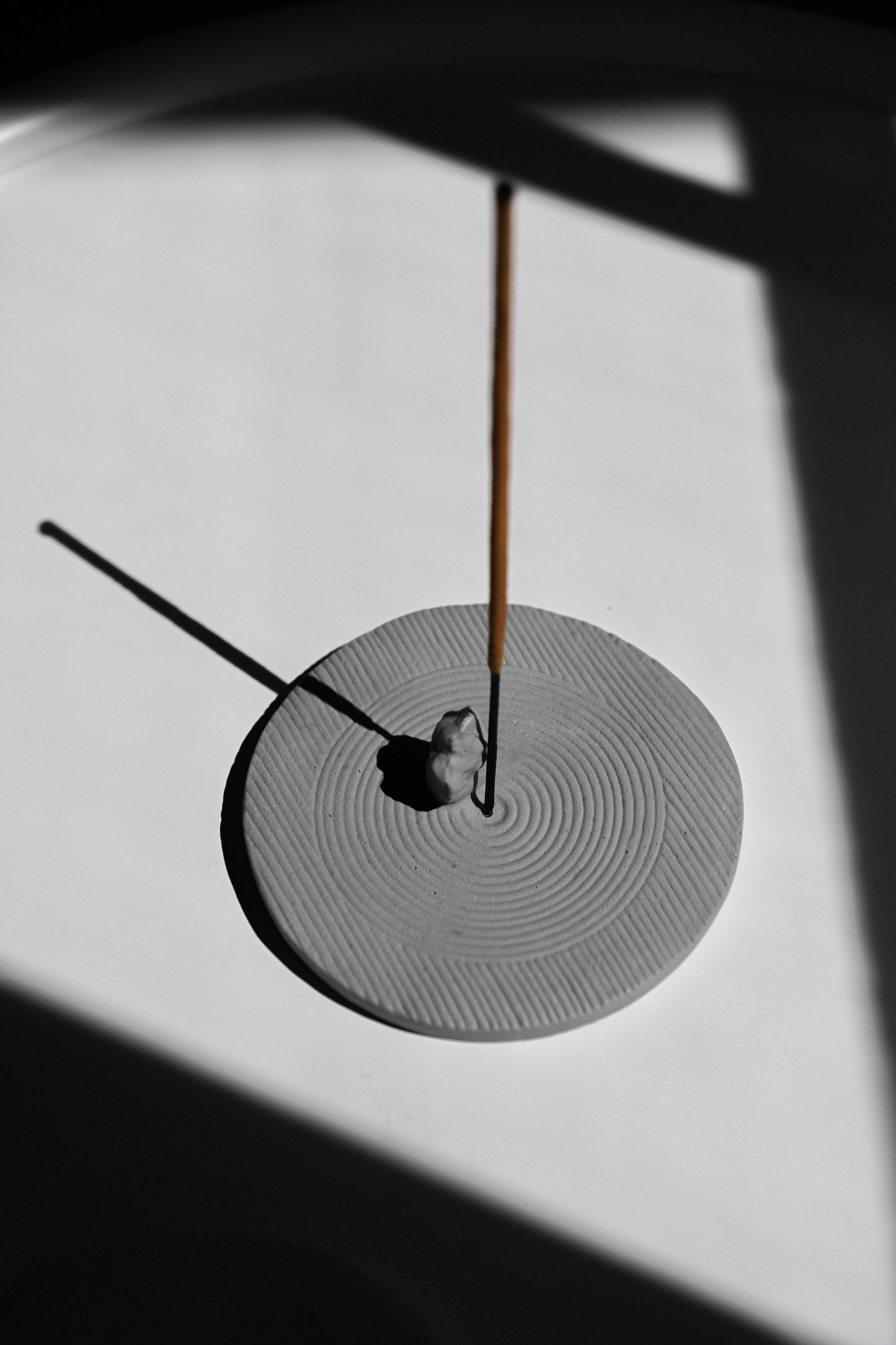 Japandi incense holder